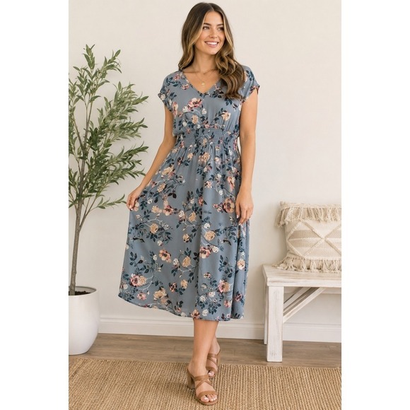 Maurices Dresses & Skirts - Maurices Womens M Blue Floral Midi Dress Smocked Waist Keyhole Back